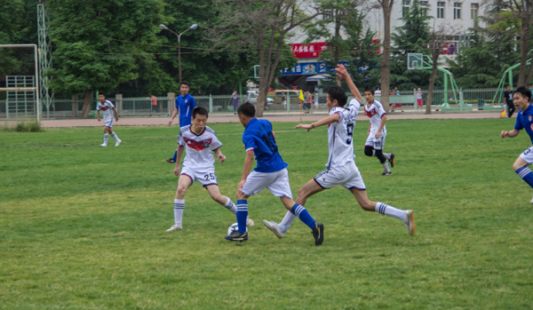 通过精细的 通过精细的