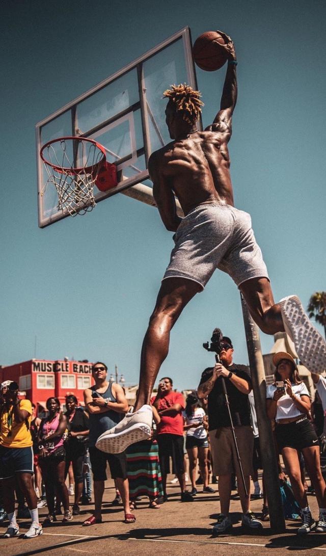 投下一枚轻 投下一枚轻